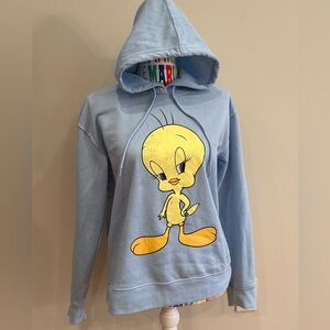 💥SALE💥Looney Tunes Tweety sweatshirt in a light blue colour.